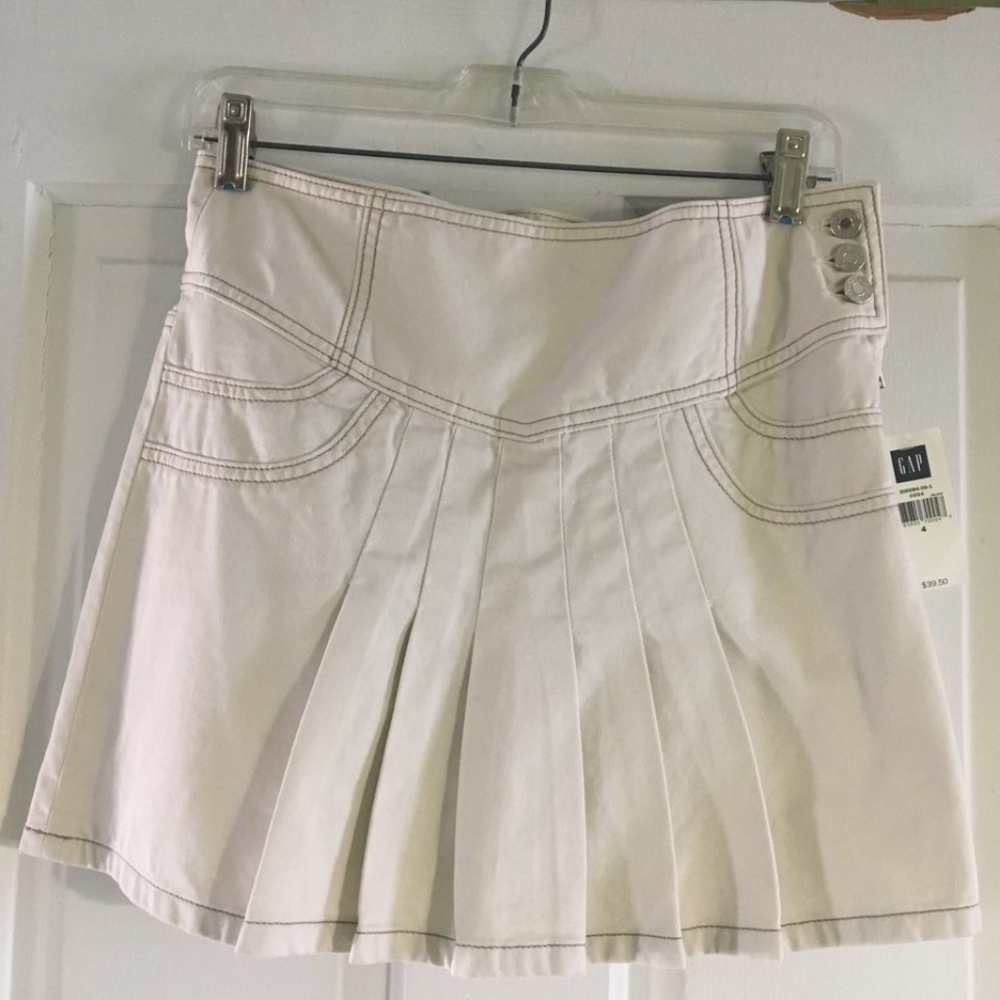 Gap Skirt